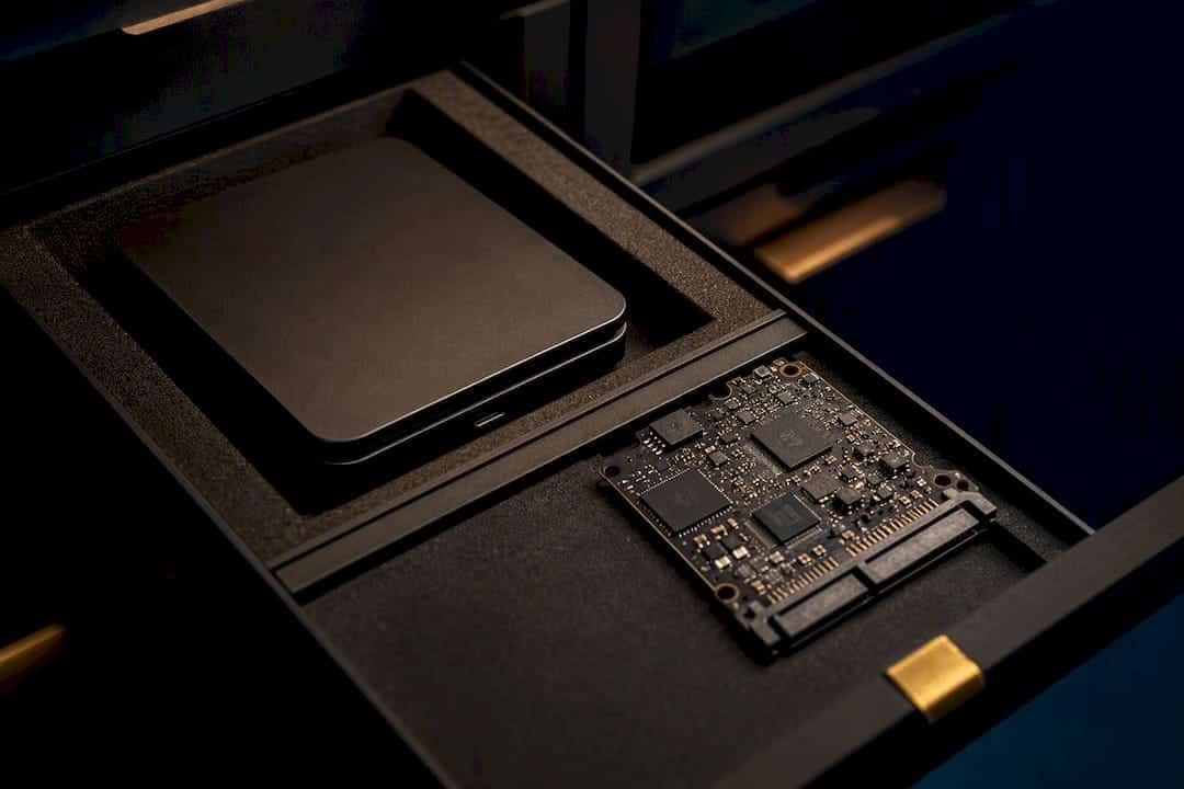 Drive components prepared for Mac data recovery