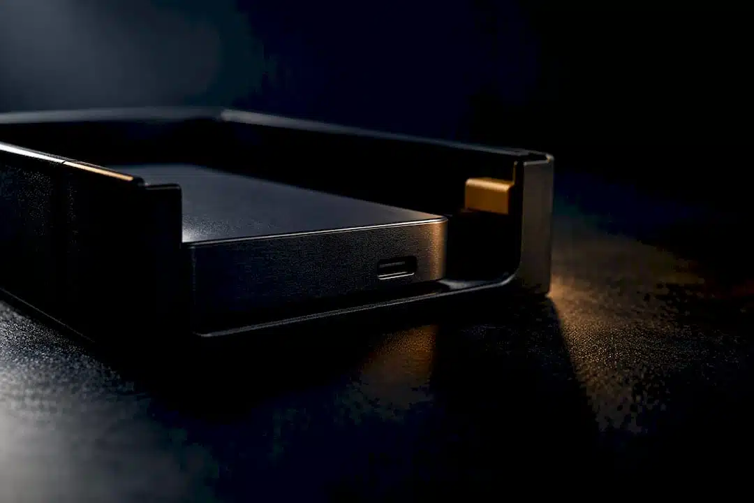 Anonymous external drive in recovery tray